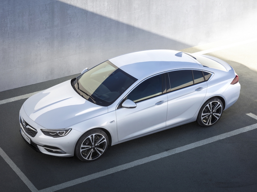 large_article_Opel-Insignia-Grand-Sport-304402.jpg